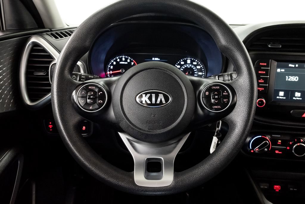 Used 2020 Kia Soul LX FWD image 12