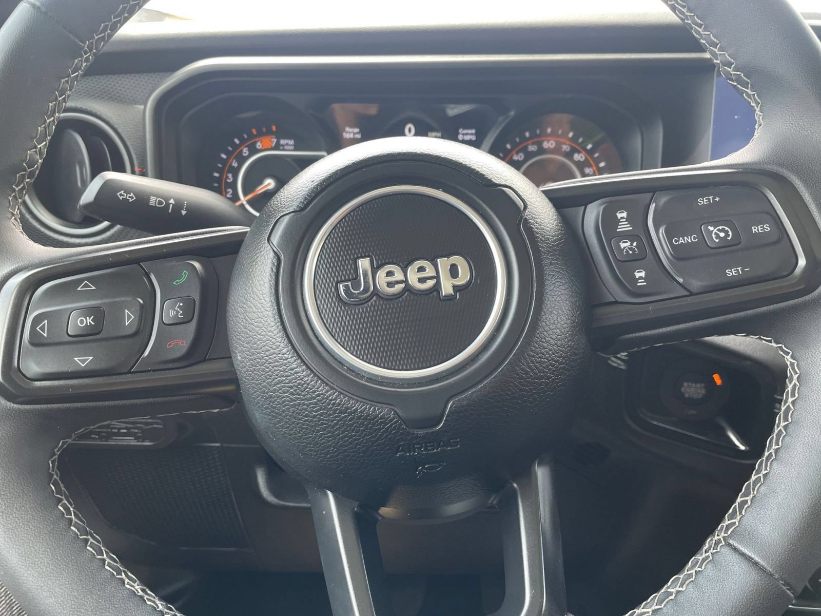 Used 2025 Jeep Wrangler Unlimited Rubicon AWD/4WD image 22
