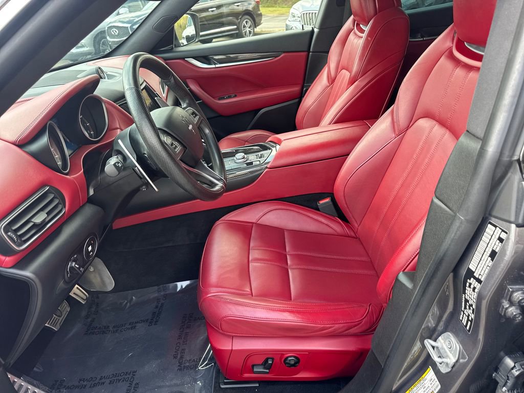 Used 2018 Maserati Levante GranSport image 9