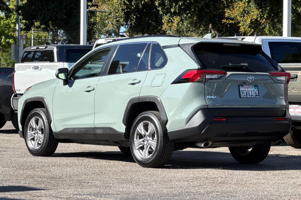 Certified 2023 Toyota RAV4 XLE w/ Convenience Package FWD image 5