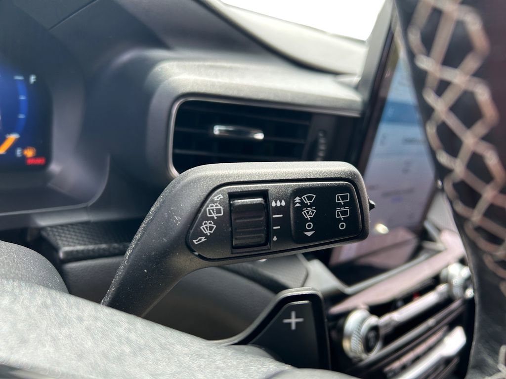 Used 2024 Ford Explorer ST w/ Equipment Group 401A AWD/4WD image 9