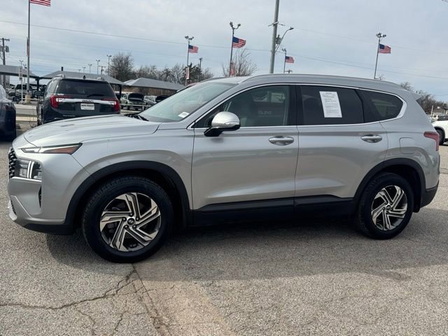 Used 2023 Hyundai Santa Fe SEL image 3