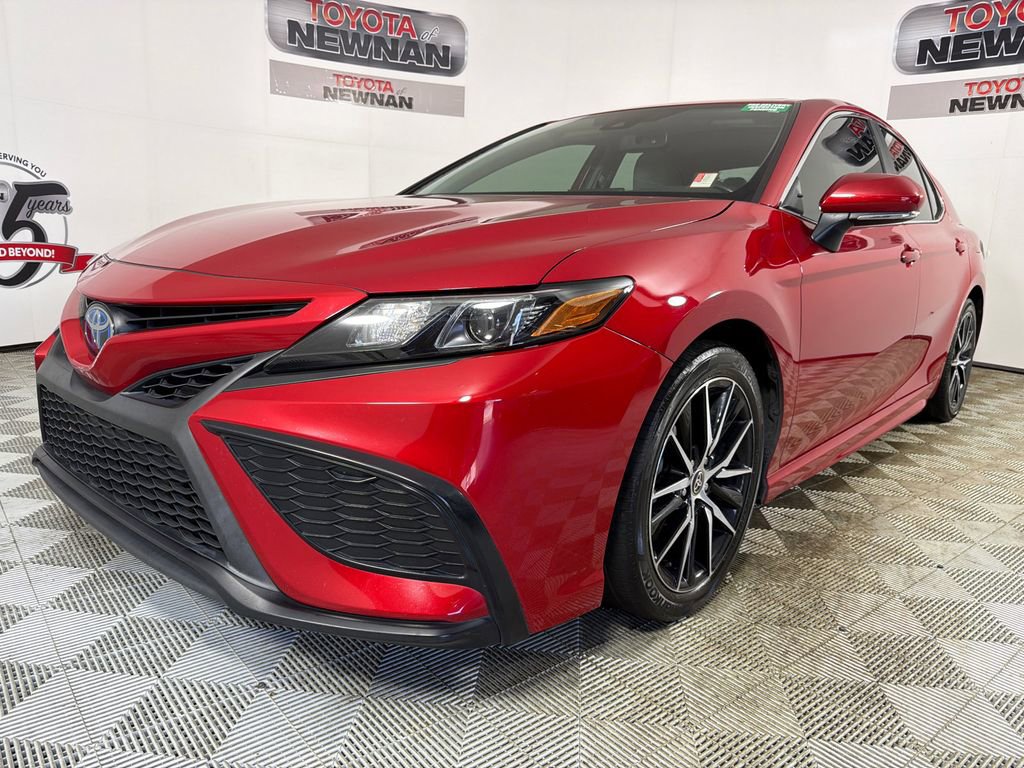 Used 2022 Toyota Camry SE w/ Audio Upgrade Package FWD image 8