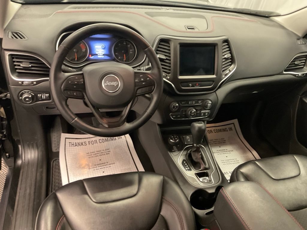 Used 2020 Jeep Cherokee Trailhawk w/ Cold Weather Group AWD/4WD image 27
