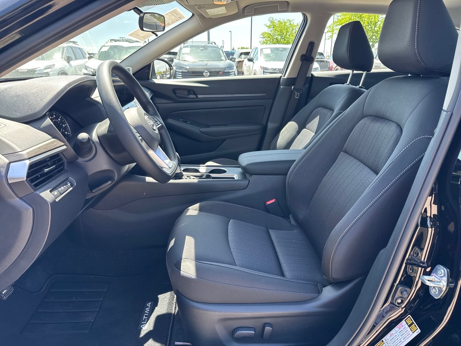New 2026 Nissan Altima 2.5 SV w/ SV Special Edition Package FWD image 10