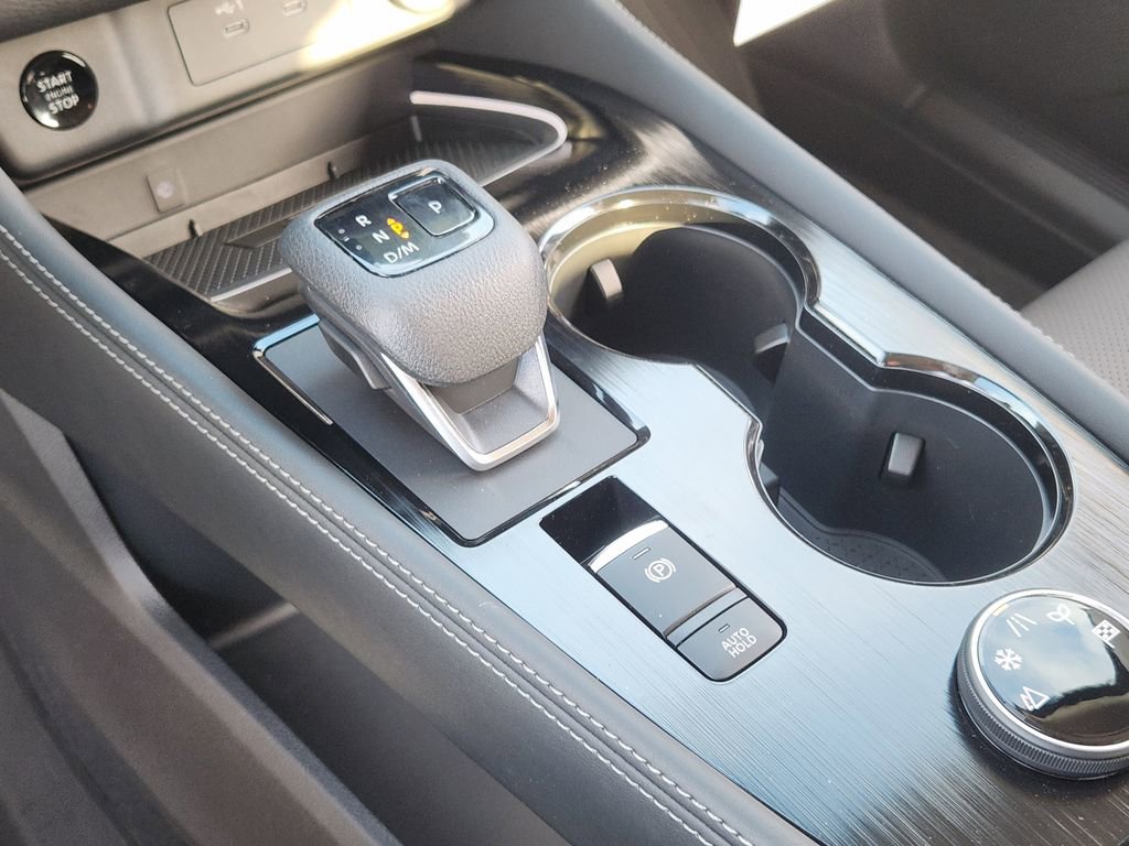 New 2026 Nissan Rogue Platinum w/ Platinum Premium Package AWD/4WD image 15