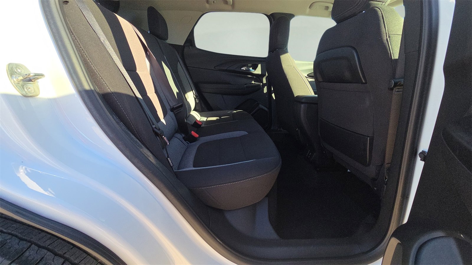 Used 2022 Chevrolet TrailBlazer LT w/ Convenience Package image 14