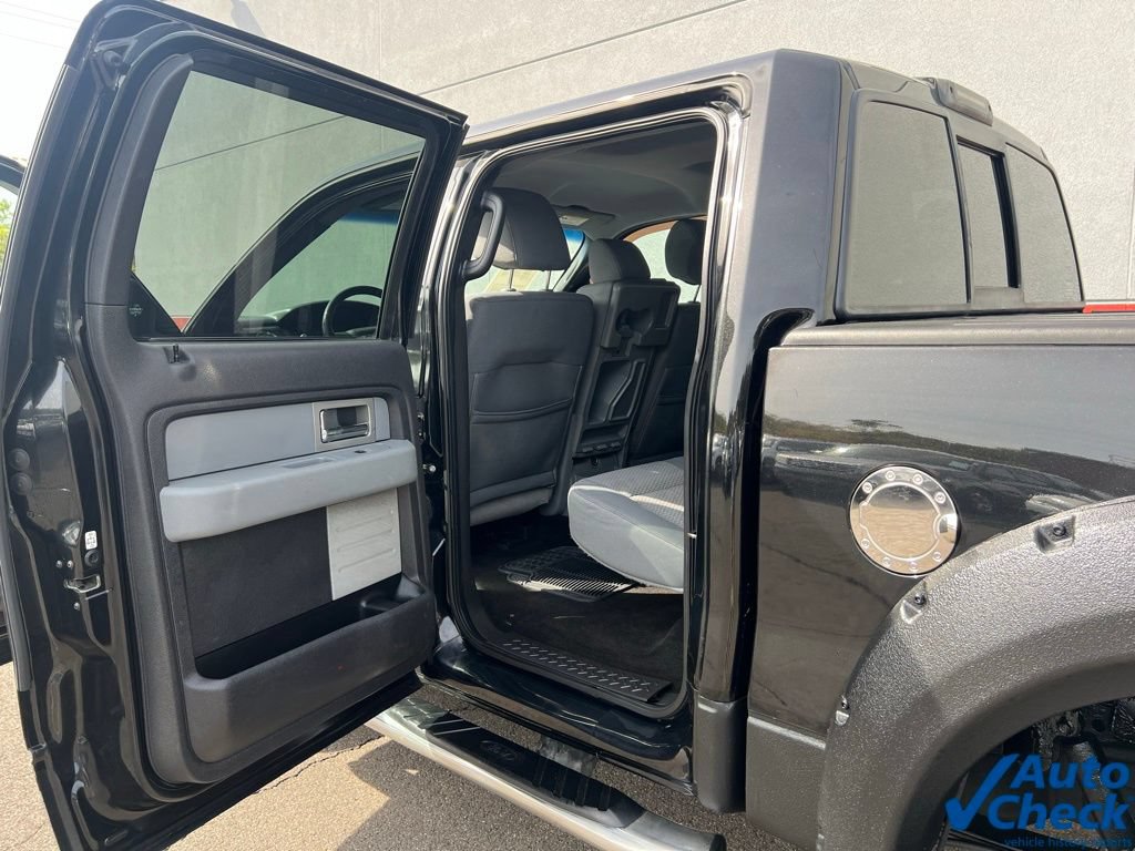Used 2011 Ford F150 XLT w/ XLT Chrome Pkg image 32