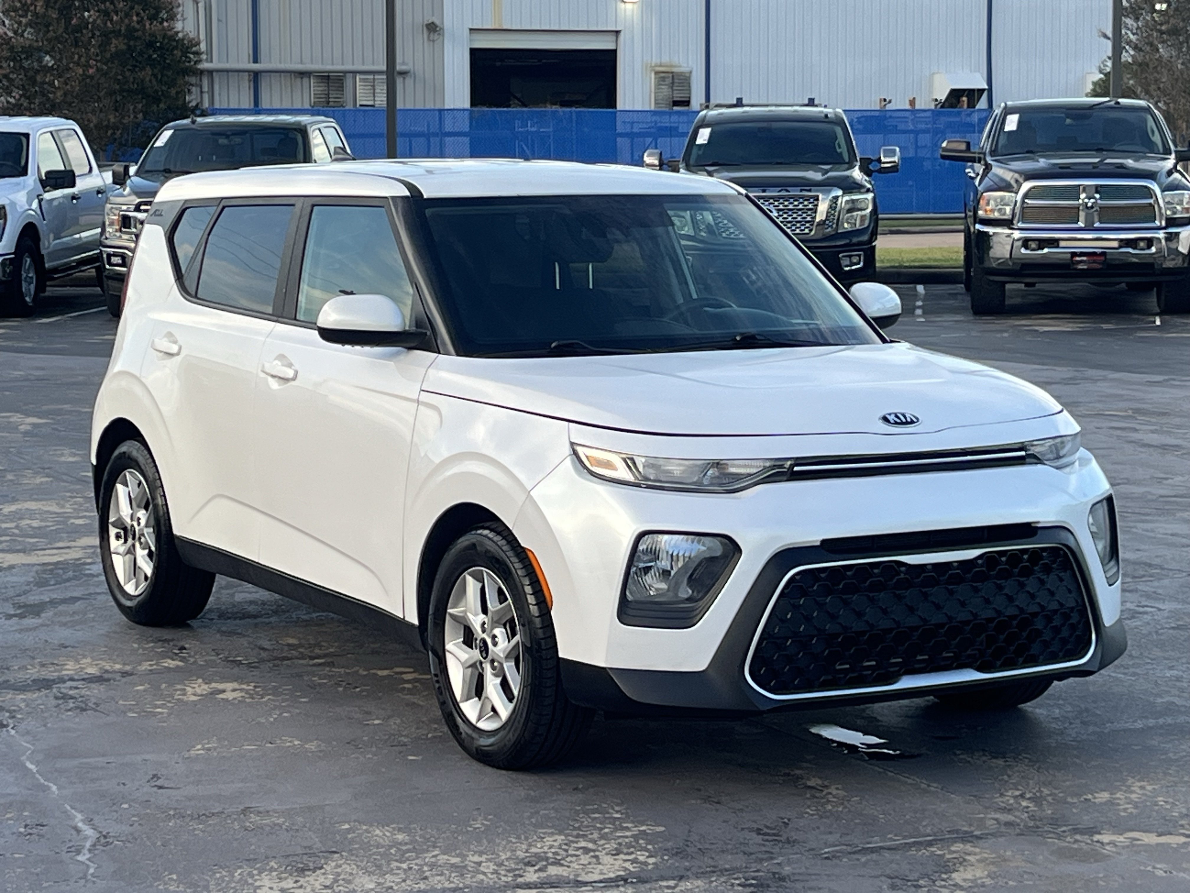 Used 2021 Kia Soul S FWD image 5