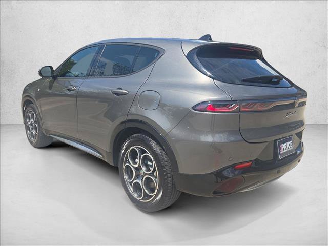 Used 2024 Alfa Romeo Tonale Ti w/ Premium Interior Package AWD/4WD image 8