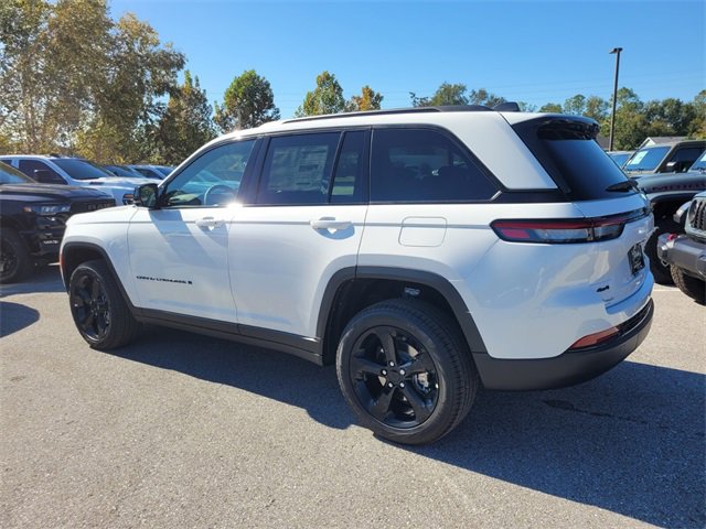 New 2025 Jeep Grand Cherokee Limited image 10