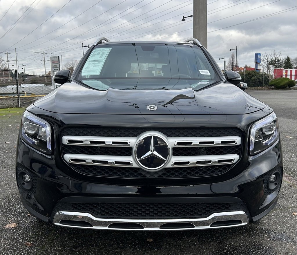 Used 2023 Mercedes-Benz GLB 250 4MATIC w/ Premium Package image 2
