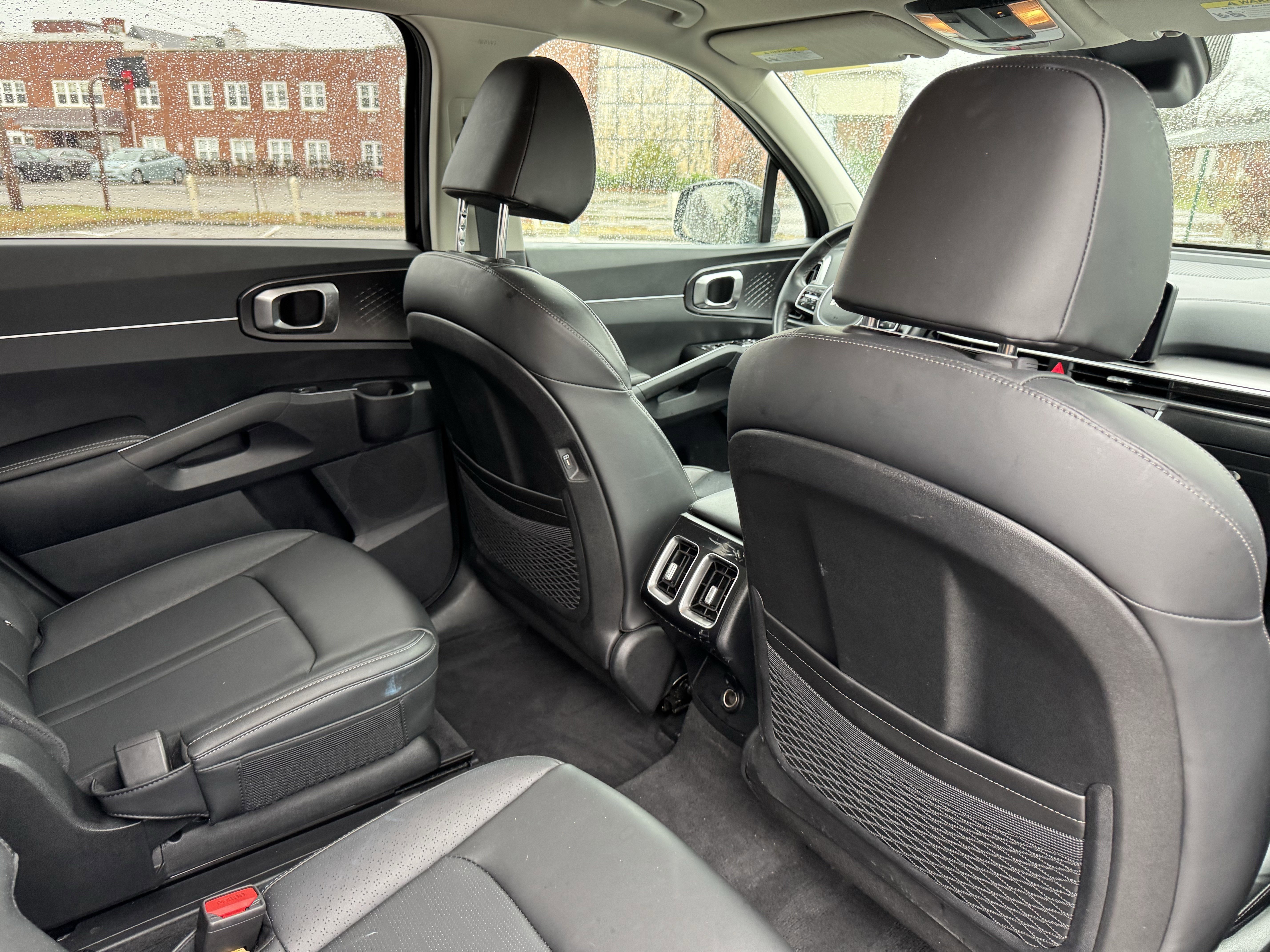 Used 2024 Kia Sorento EX image 39