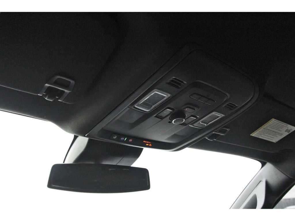 Used 2024 Chevrolet Suburban Premier RWD image 24