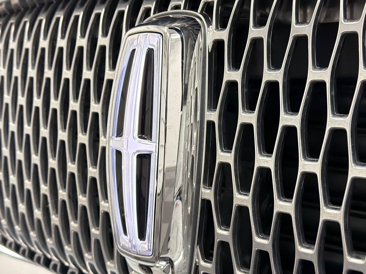 Certified 2023 Lincoln Navigator L Reserve image 16