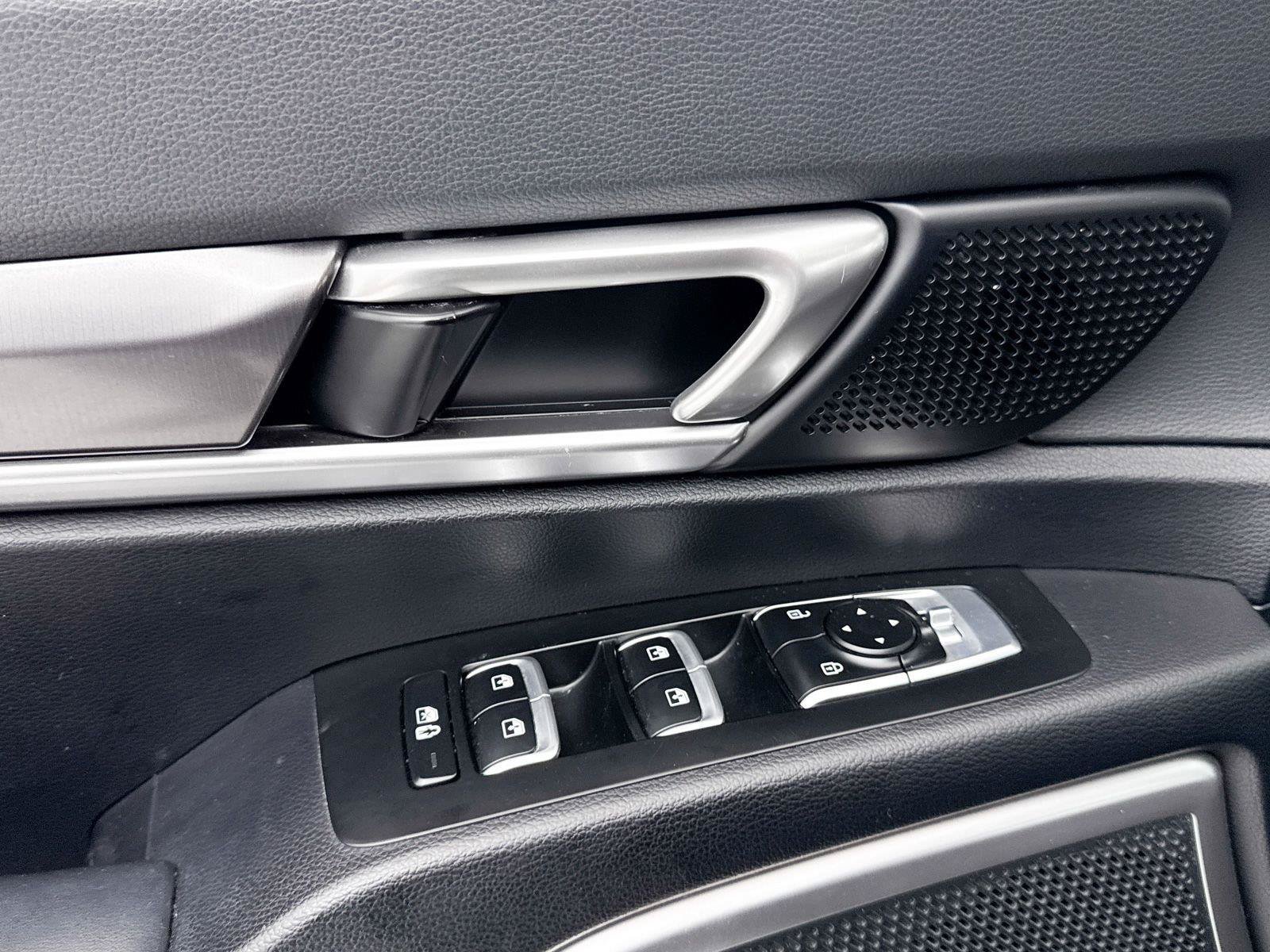 Certified 2024 Kia Telluride S w/ S Sunroof Package FWD image 28
