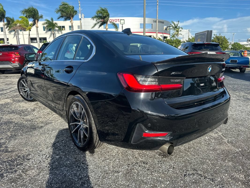 Used 2021 BMW 330i xDrive Sedan w/ Driving Assistance Package AWD/4WD image 4
