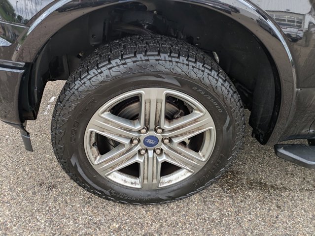 Used 2018 Ford F150 XLT w/ Equipment Group 302A Luxury AWD/4WD image 10