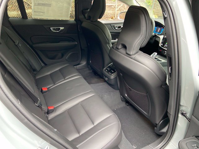 New 2026 Volvo V60 B5 Cross Country Ultra w/ Climate Package AWD/4WD image 15