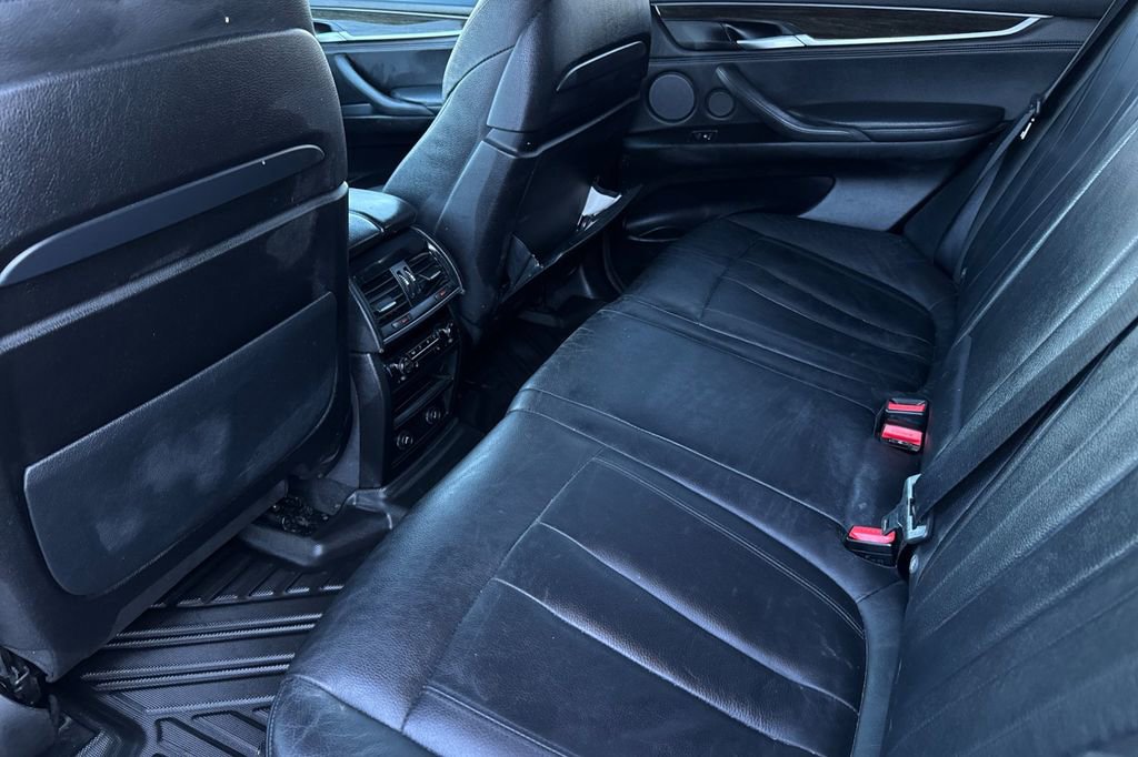 Used 2016 BMW X5 xDrive40e image 12