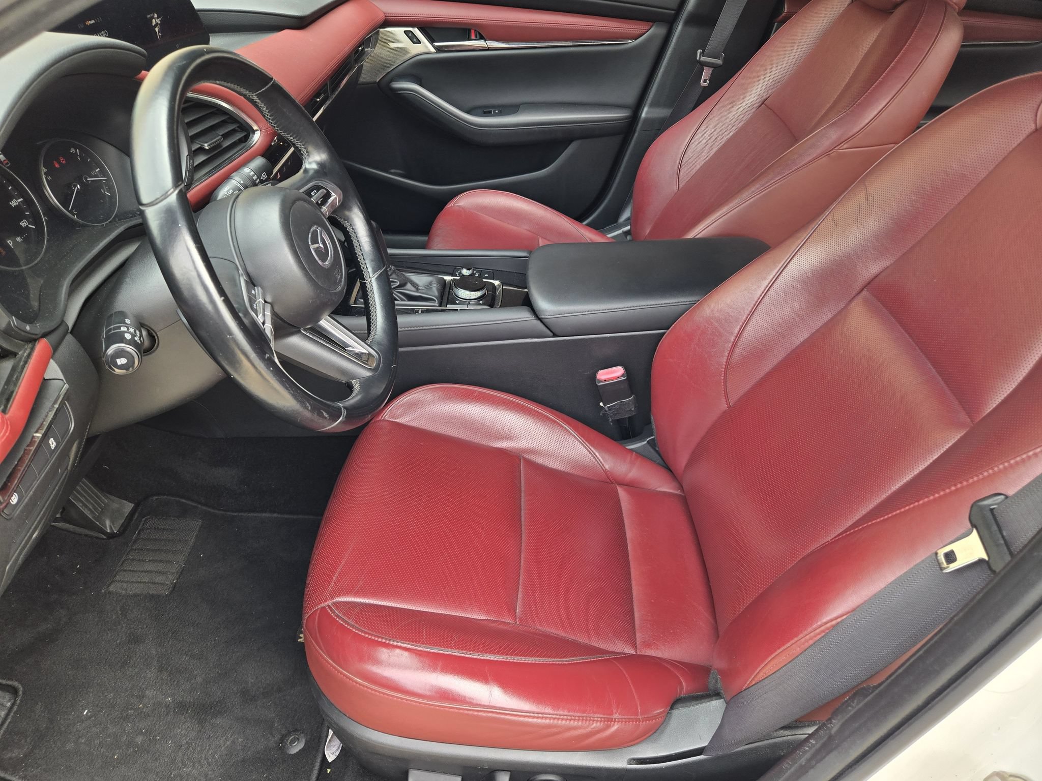 Used 2019 MAZDA MAZDA3 Hatchback w/ Premium Package FWD image 13