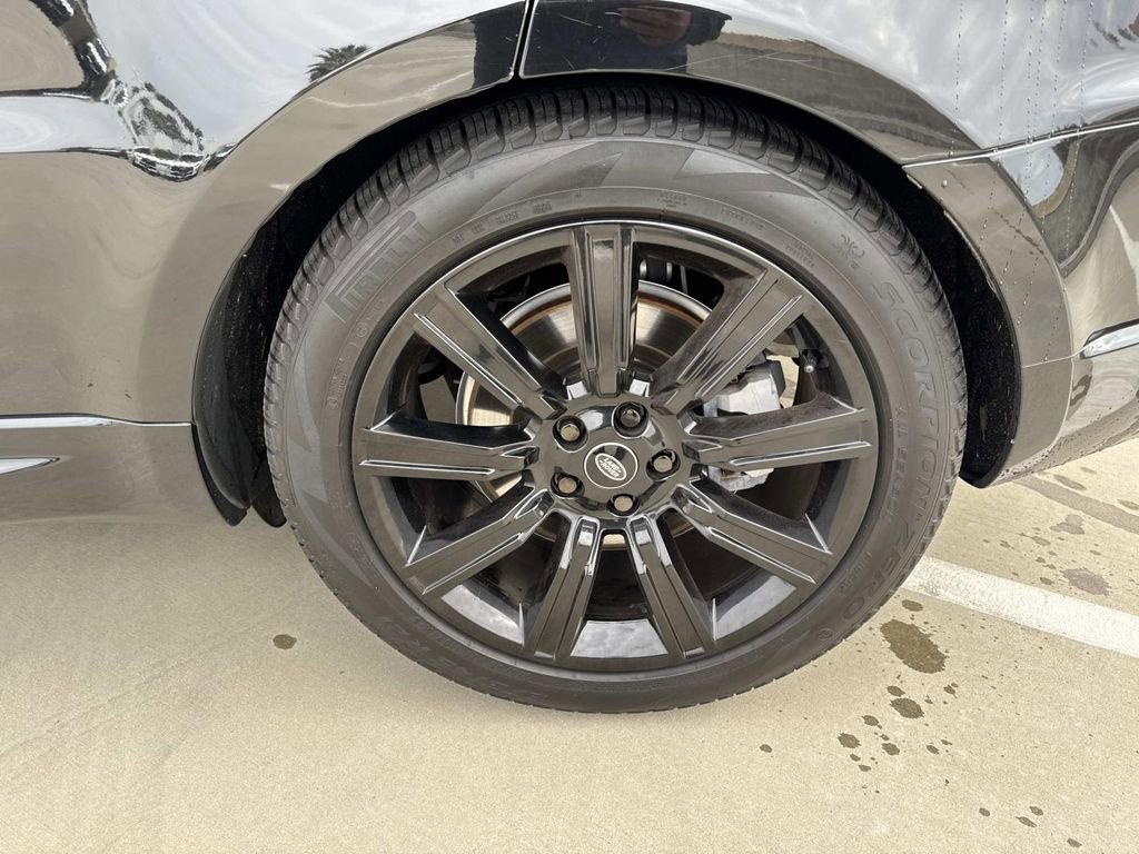 Used 2022 Land Rover Range Rover Sport HSE Silver Edition image 8