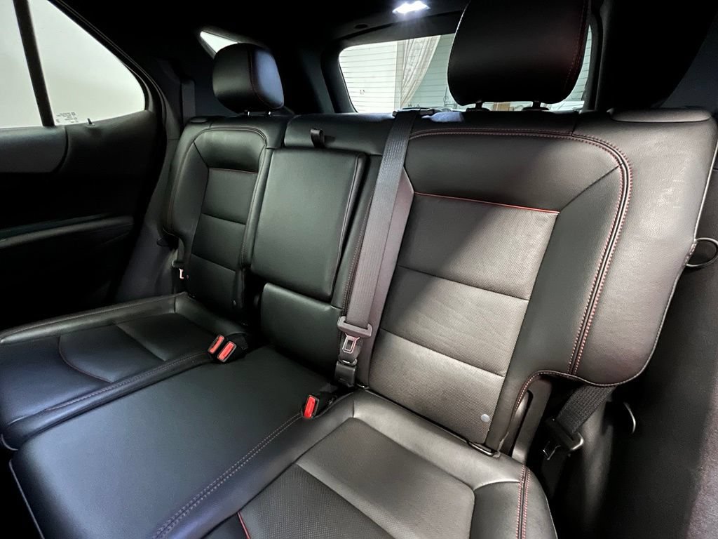 Used 2023 Chevrolet Equinox RS w/ RS Leather Package AWD/4WD image 14