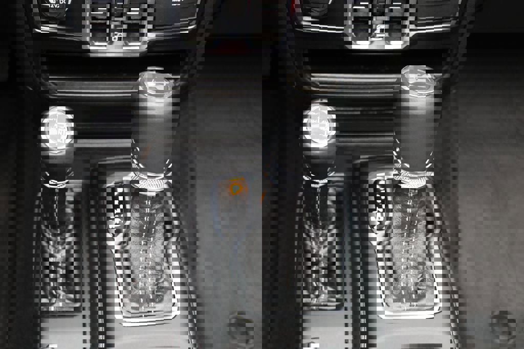 Used 2022 Jeep Wrangler Unlimited Sahara w/ Cold Weather Group image 25