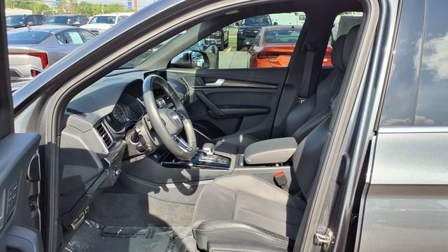 Used 2022 Audi SQ5 Premium w/ Convenience Package image 14