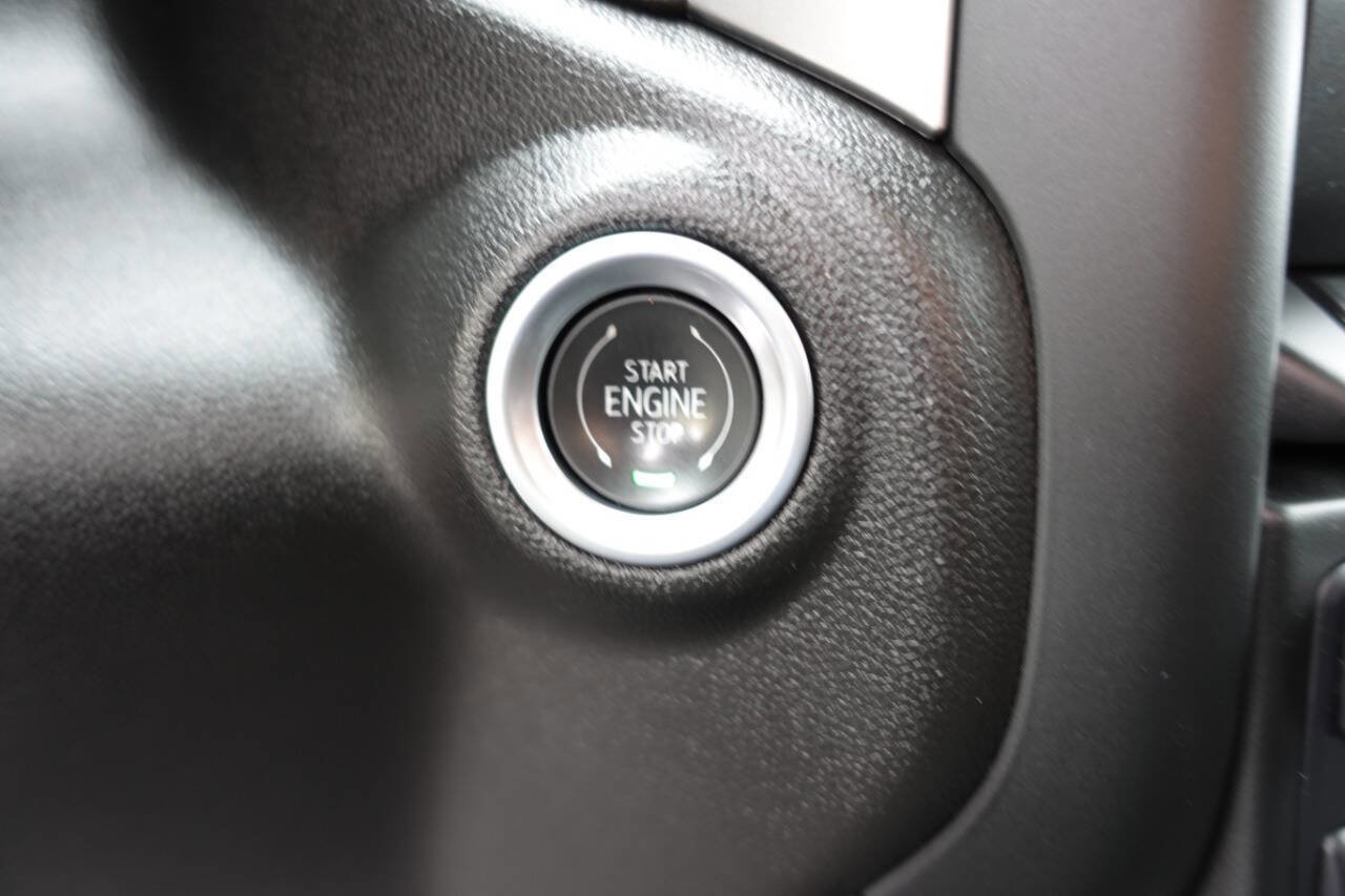 Used 2024 Chevrolet Silverado 1500 Custom AWD/4WD image 40
