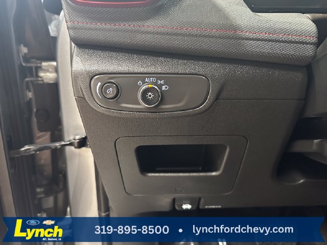 Used 2025 Chevrolet TrailBlazer RS w/ Convenience Package AWD/4WD image 17