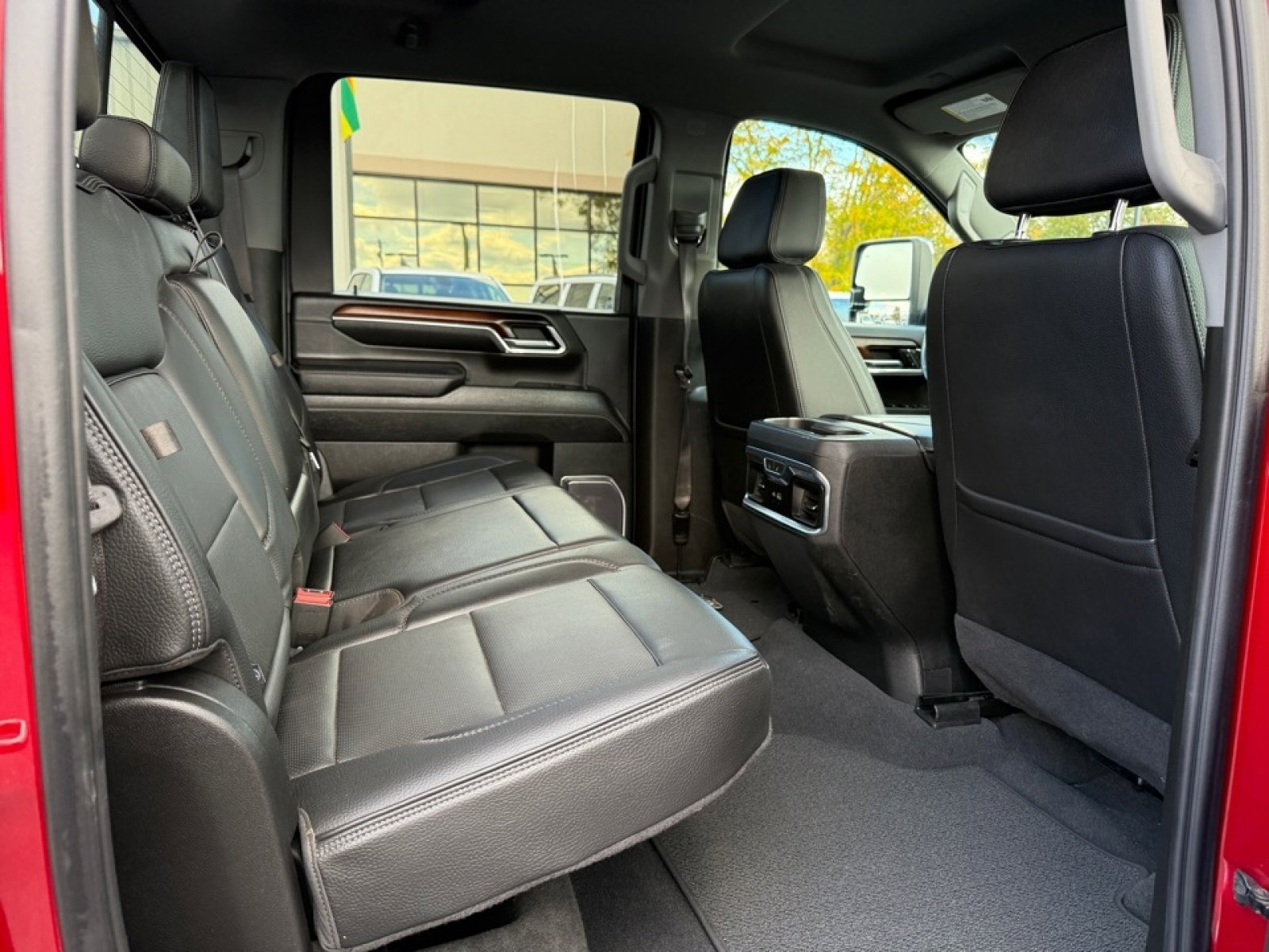 Used 2024 GMC Sierra 3500 Denali w/ Technology Package image 15