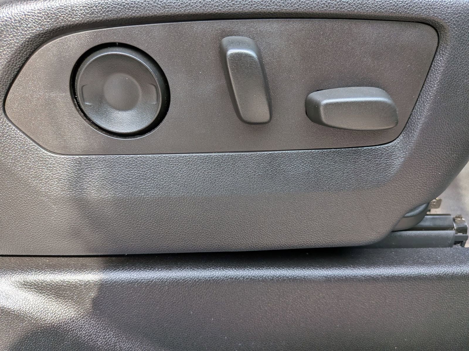 Used 2021 Chevrolet Tahoe RST w/ Rear Media and Nav Package image 38