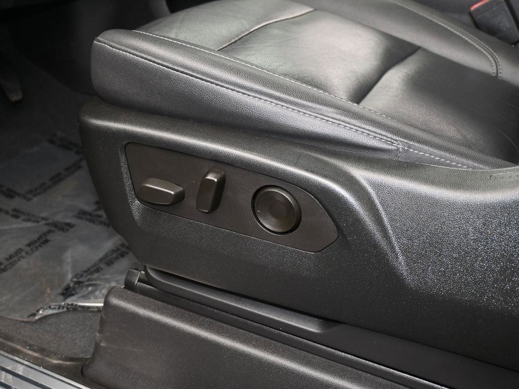 Used 2022 Chevrolet Silverado 1500 RST w/ Convenience Package II image 12