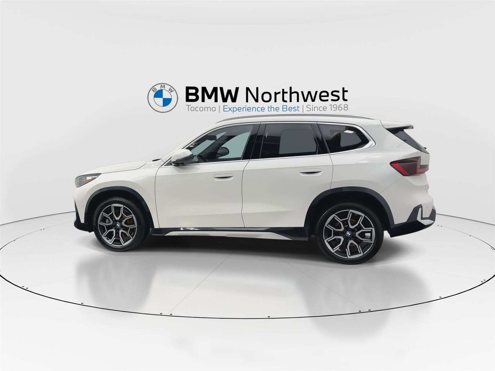 Used 2025 BMW X1 xDrive28i w/ Convenience Package AWD/4WD image 11