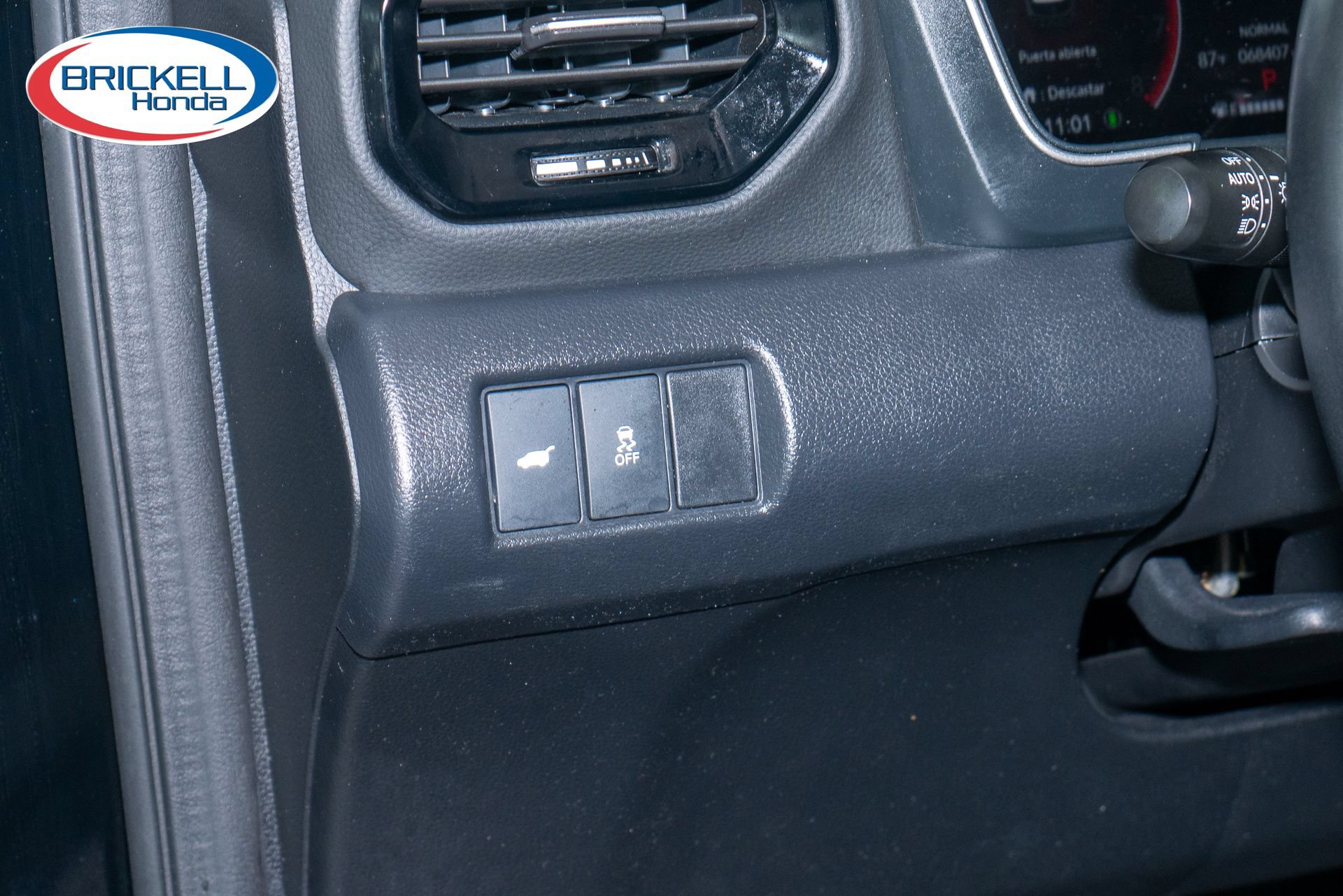Certified 2023 Honda Pilot Touring image 31
