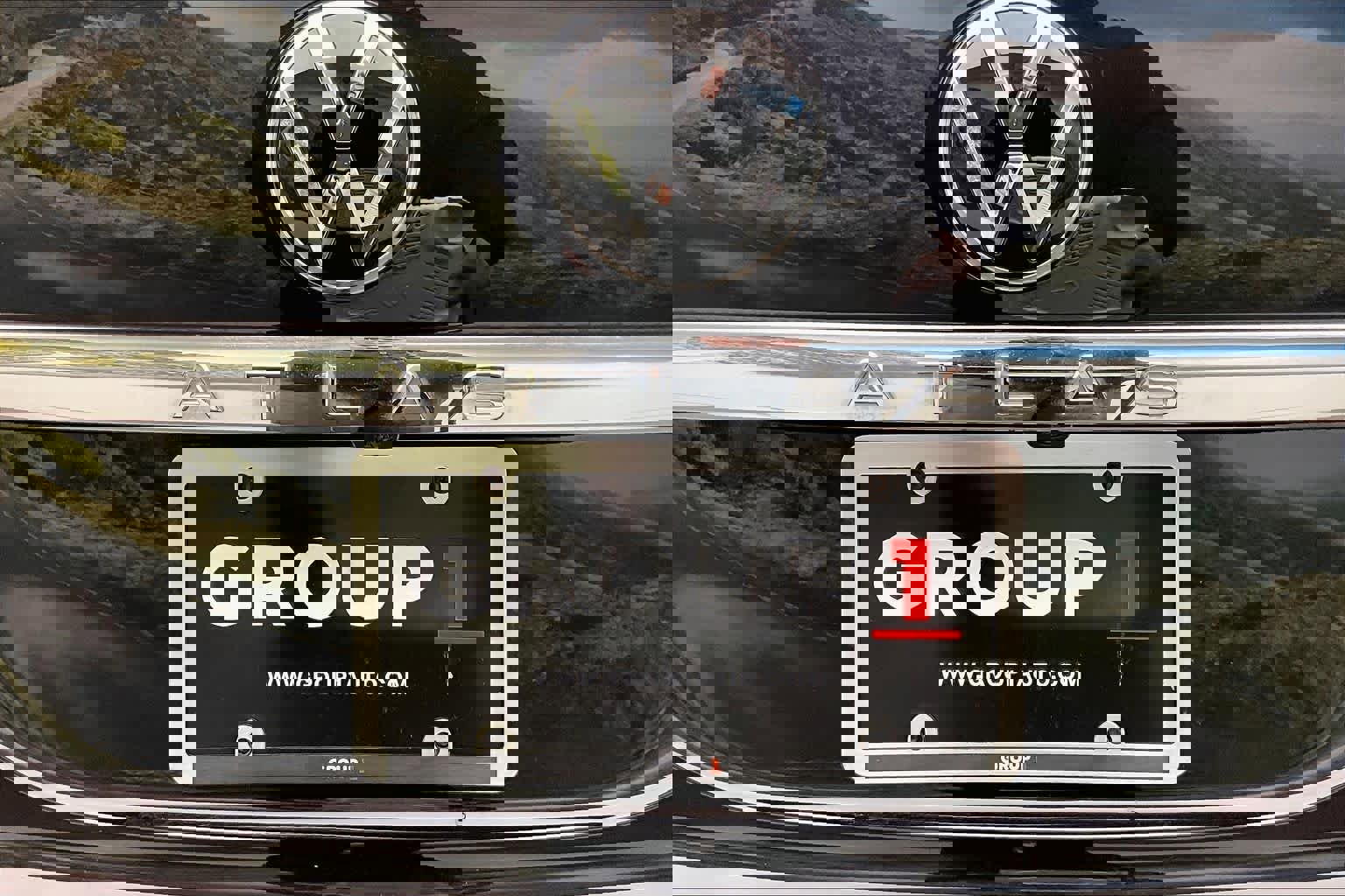 Used 2023 Volkswagen Atlas Cross Sport SE image 32