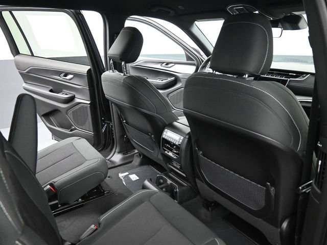 New 2026 Jeep Grand Cherokee L Laredo w/ MOPAR Finishing Package image 22