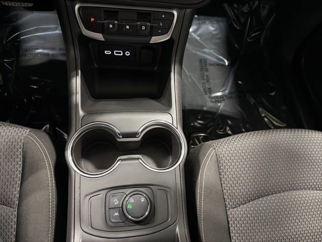 Used 2024 GMC Terrain SLE image 17