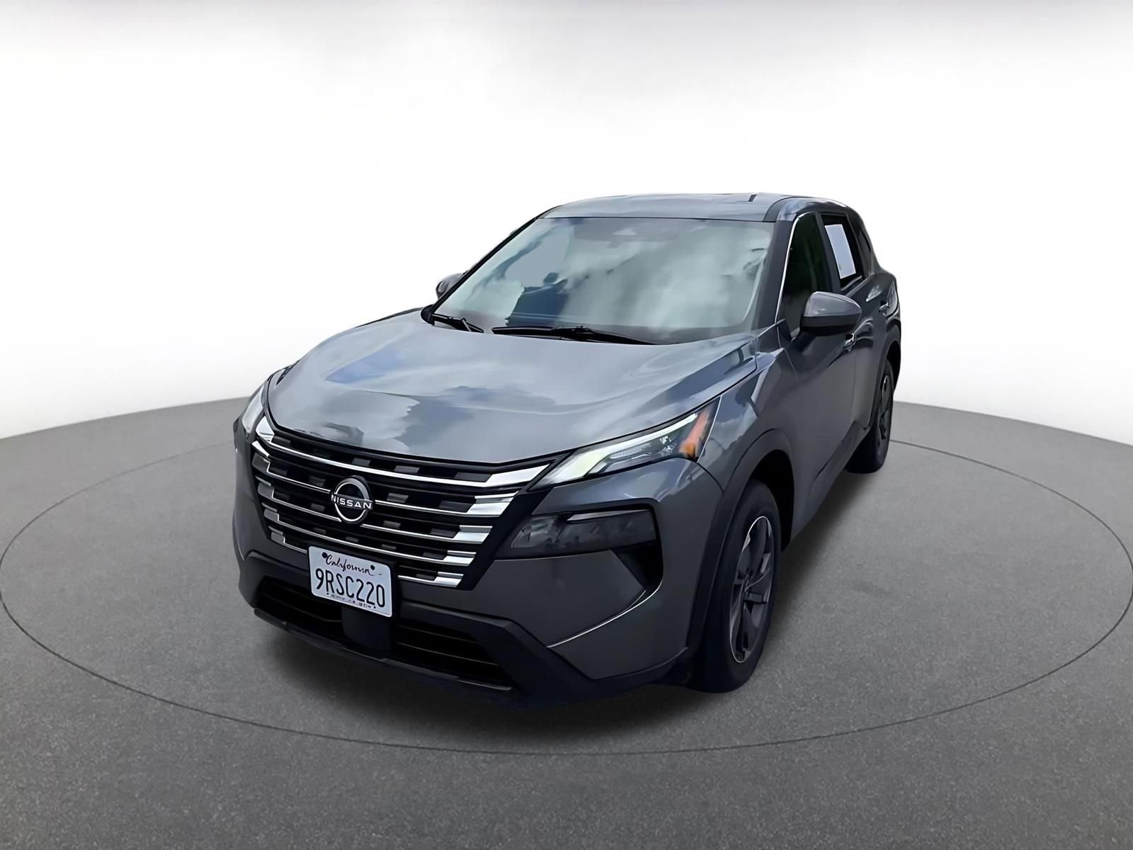 Used 2025 Nissan Rogue SV FWD image 7
