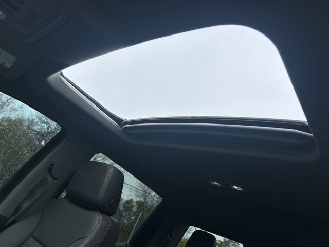 Used 2022 GMC Sierra 1500 Denali w/ Denali Premium Package image 18