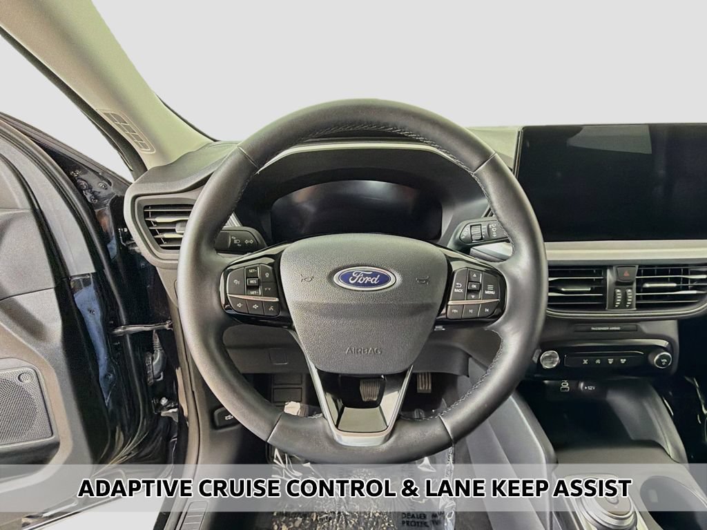 Used 2025 Ford Escape Platinum AWD/4WD image 4