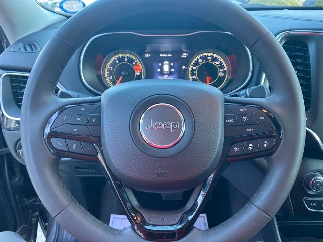 Used 2023 Jeep Cherokee Altitude Lux image 8