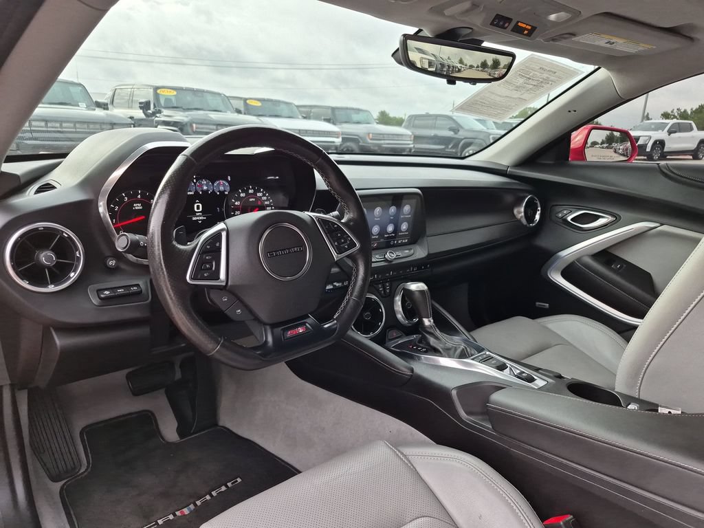 Used 2019 Chevrolet Camaro SS RWD image 31