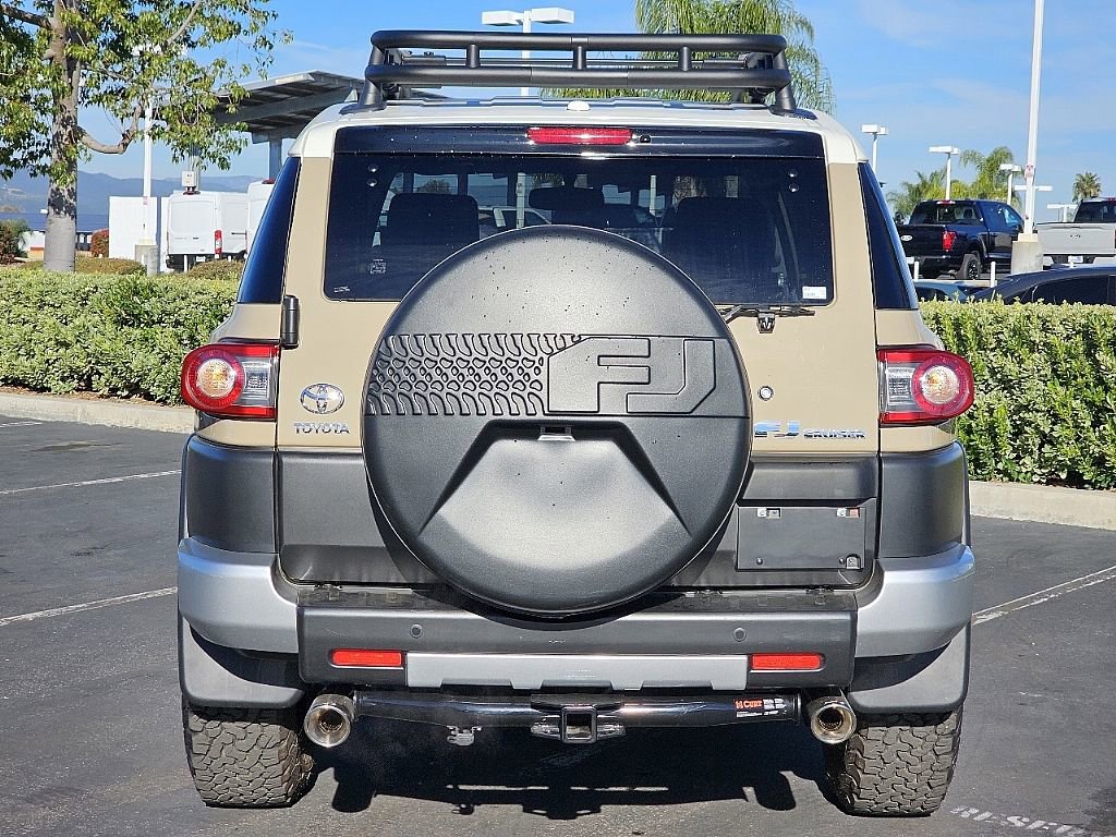 Used 2014 Toyota FJ Cruiser 4WD w/ Upgrade Package image 18