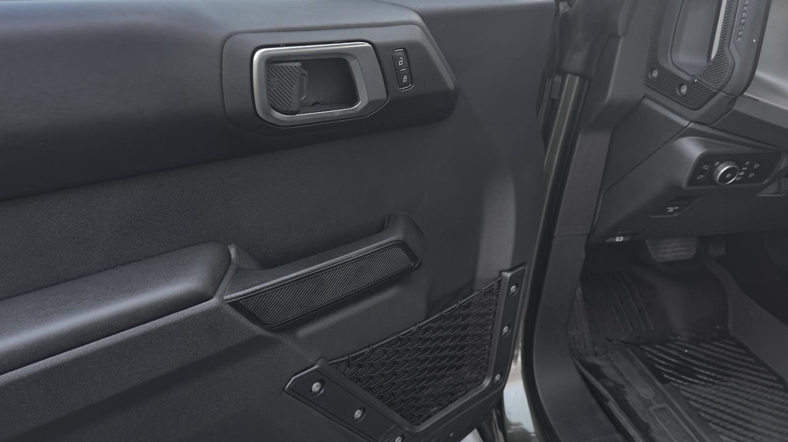 Used 2025 Ford Bronco Outer Banks image 12