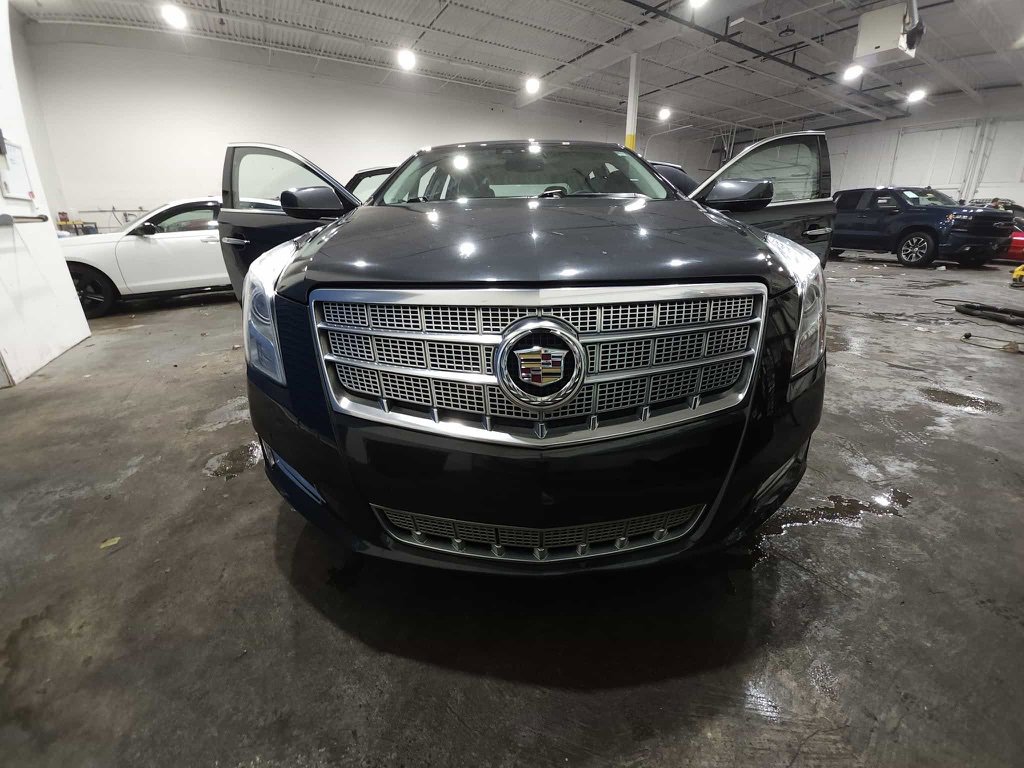 Used 2013 Cadillac XTS Platinum image 7