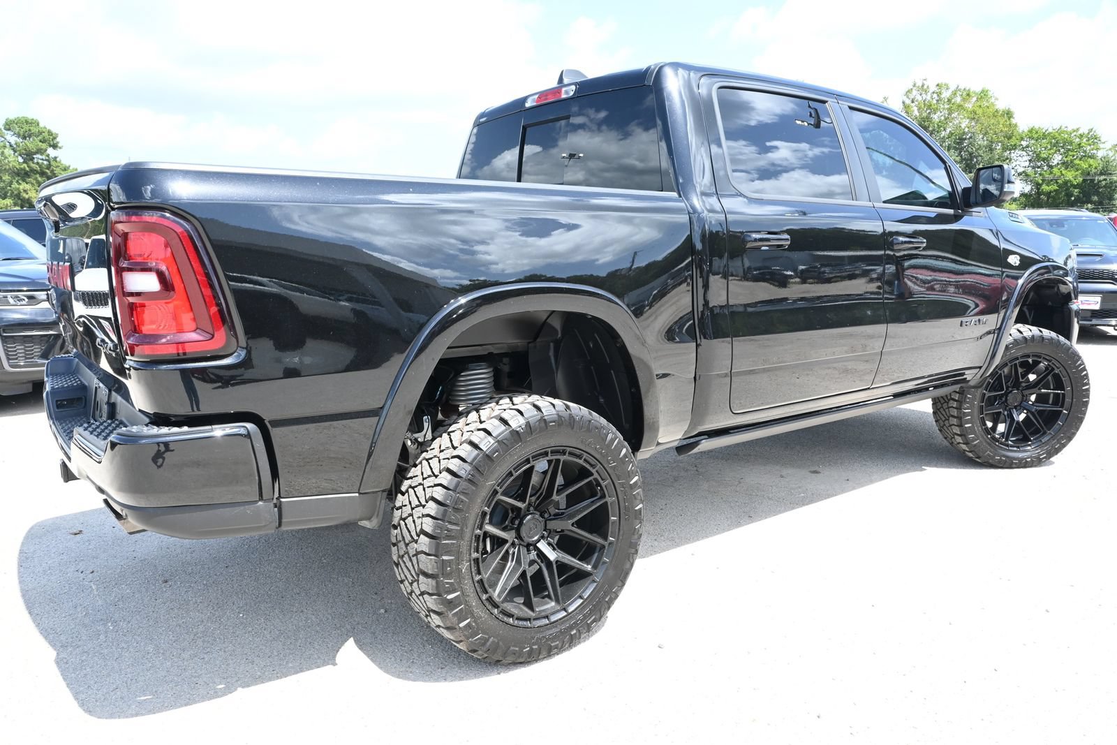New 2026 RAM 1500 Lone Star w/ Night Edition AWD/4WD image 6