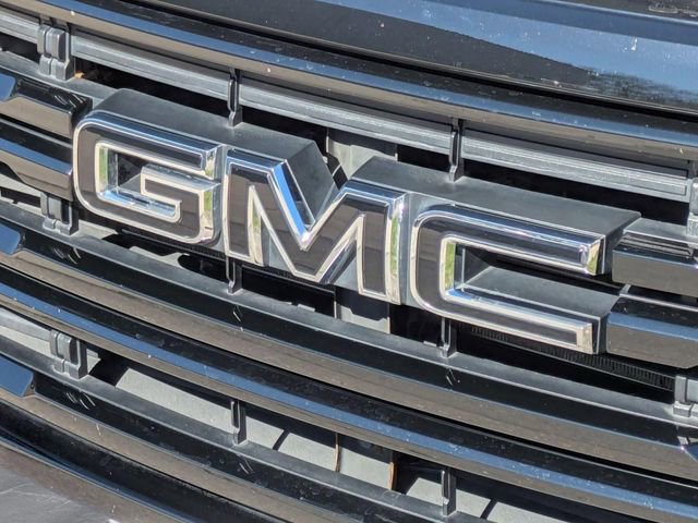 Certified 2023 GMC Acadia SLT w/ Elevation Edition AWD/4WD image 9