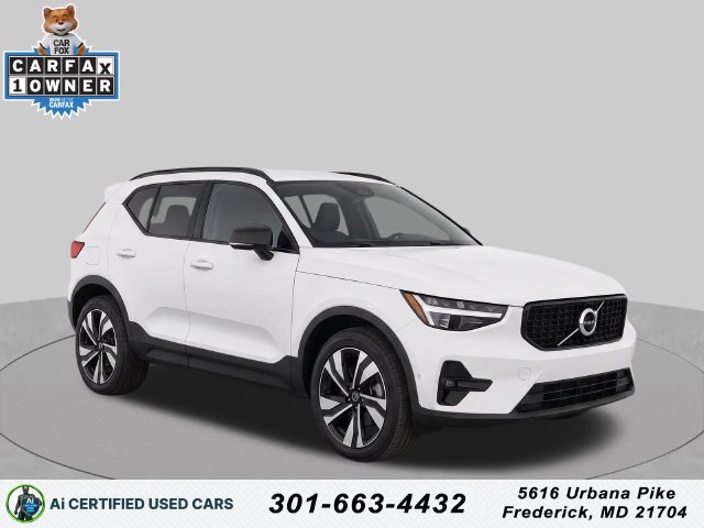 Used 2024 Volvo XC40 B5 Ultimate